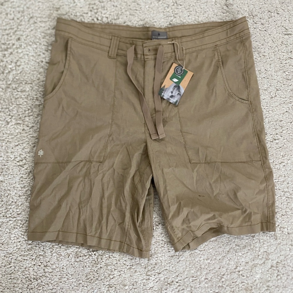 Royal Robbins Men’s Khaki Shorts